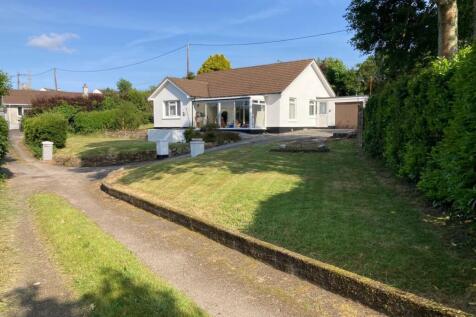 New Road, Stithians 3 bed detached bungalow for sale