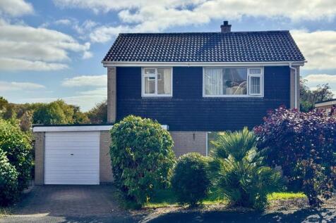 Murdoch Close, Truro 3 bed detached house for sale