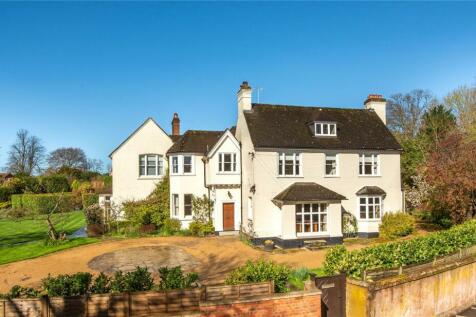 6 bedroom detached house for sale