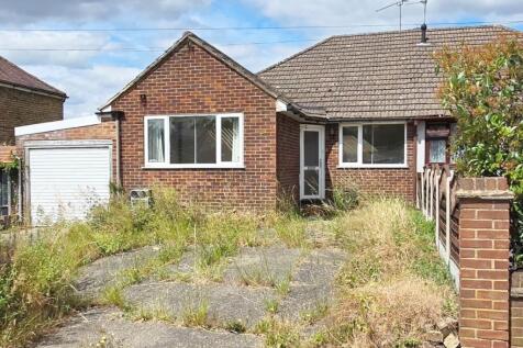 3 bedroom semi-detached bungalow for sale