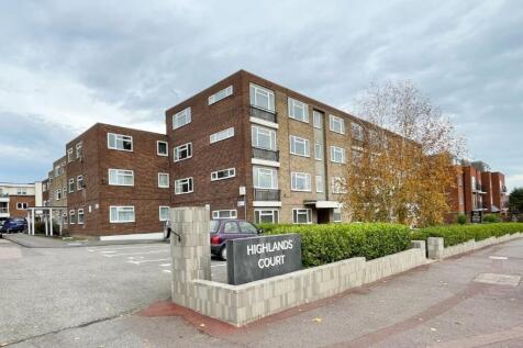 Studio flat for sale