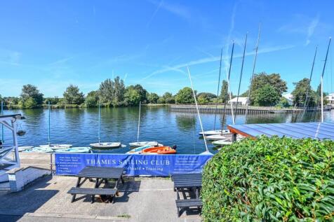 Portsmouth Road, Surbiton, KT6 2 bed flat for sale