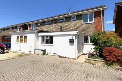 4 bedroom semi-detached house for sale