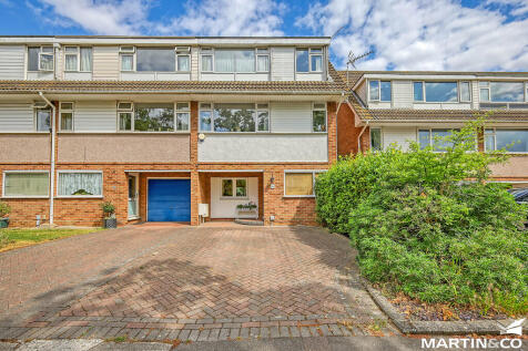 St Fabians Drive, Chelmsford 4 bed end of terrace house for sale