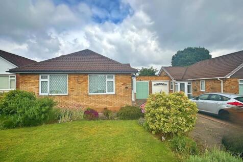 2 bedroom detached bungalow for sale