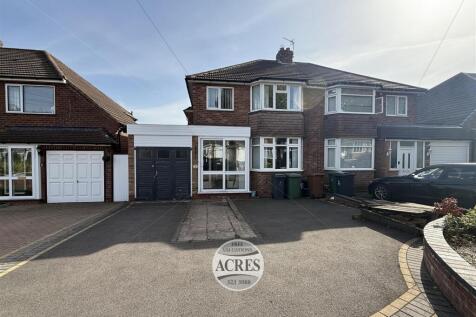 Frankburn Road, Streetly, Sutton... 3 bed semi