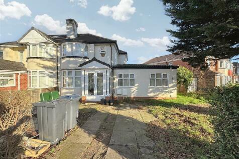 4 bedroom semi-detached house for sale