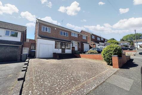 Chudleigh Grove, Great Barr, Birmingham 3 bed semi