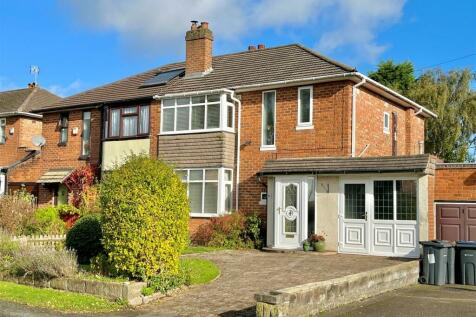 3 bedroom semi-detached house for sale