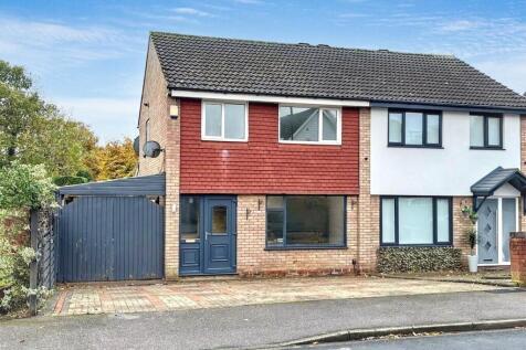 Dovebridge Close, Sutton Coldfield 3 bed semi