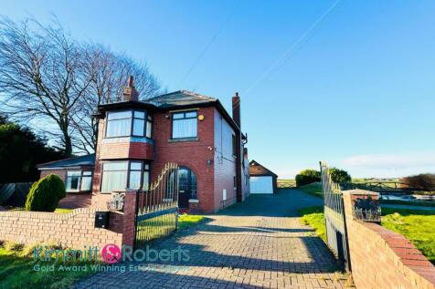 Sunderland Road, Easington, Peterlee... 4 bed detached house for sale