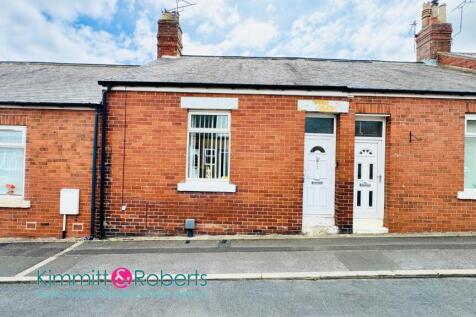 Londonderry Street, Seaham, Durham, SR7 2 bed terraced house for sale