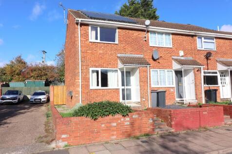 Luton LU3 2 bed end of terrace house for sale