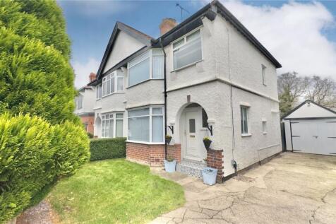 Oxford Drive, Thornton Hough, Wirral... 3 bed semi