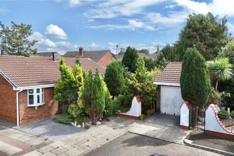 Copeland Close, Pensby, Wirral, CH61 2 bed bungalow for sale