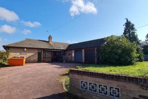 3 bedroom detached bungalow for sale