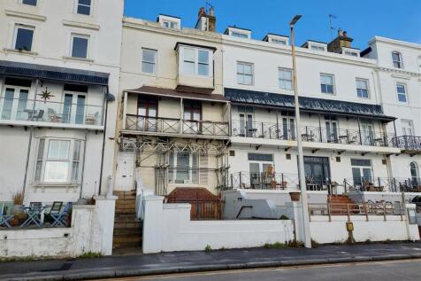 Garden Flat, 7 Wellington Terrace... 2 bed flat for sale