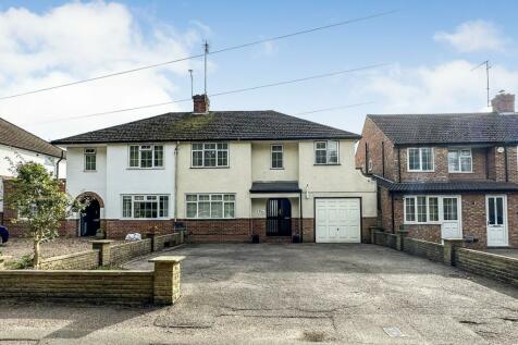 5 bedroom semi-detached house for sale