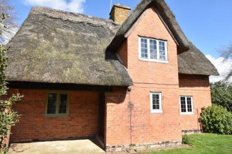 Haselbech Hill, Haselbech, Northampton 2 bed cottage for sale