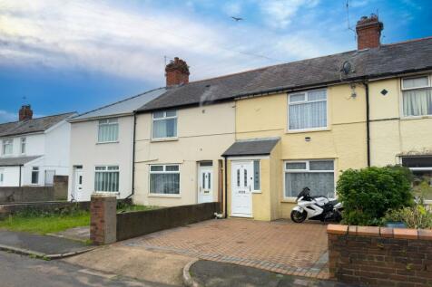 3 bedroom terraced house for sale