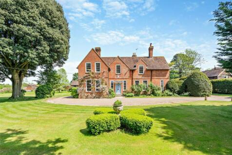 Loxwood, West Sussex 5 bed detached house for sale