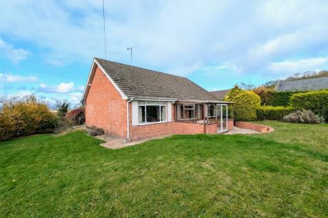 3 bedroom detached bungalow for sale