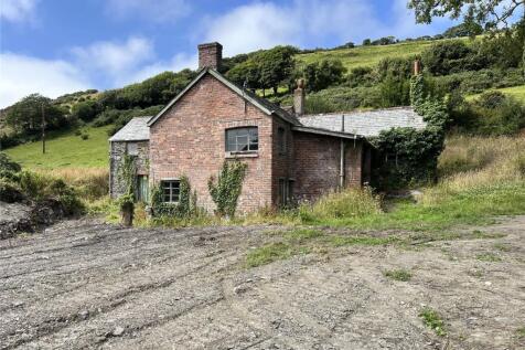 Detached house for sale
