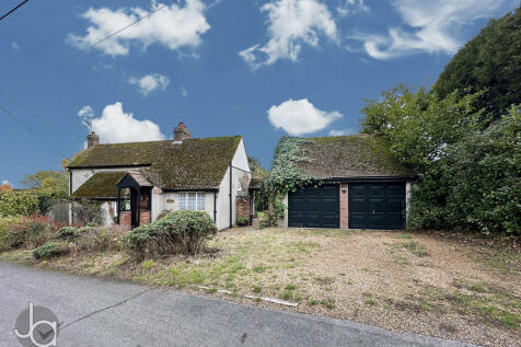 Huxtables Lane, Fordham Heath... 3 bed cottage for sale