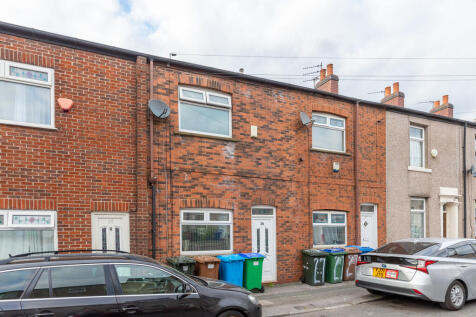Prince Street, Lowerplace OL16 2 bed terraced house for sale