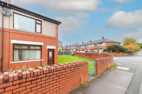 Fraser Street, Rochdale OL16 3 bed end of terrace house for sale