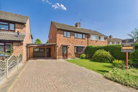 3 bedroom semi-detached house for sale