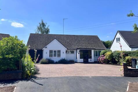 3 bedroom detached bungalow for sale