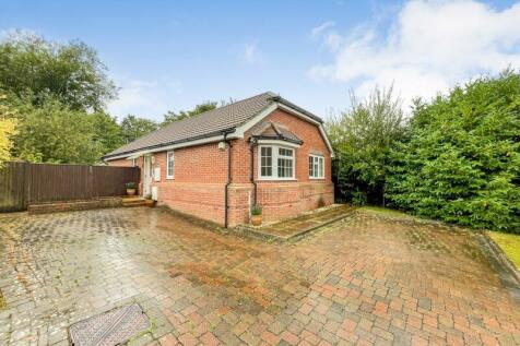 2 bedroom detached bungalow for sale