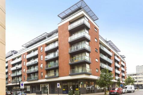 Worcester Point, Central Street... 2 bed apartment for sale