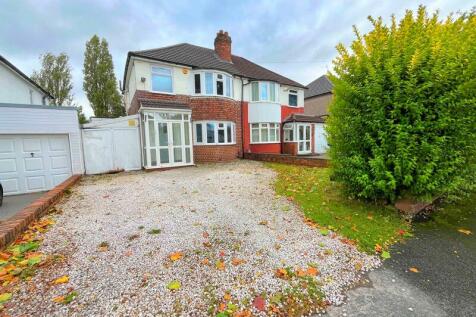 3 bedroom semi-detached house for sale