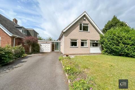 Redlands Way, Streetly, Sutton... 4 bed detached bungalow for sale