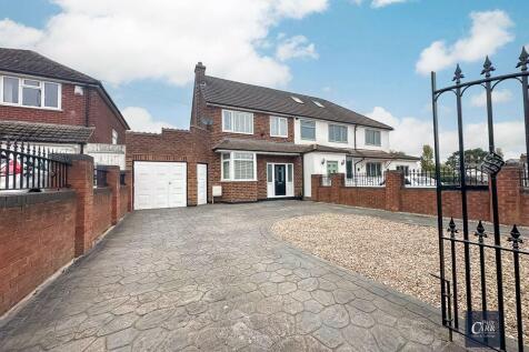 Bridle Lane, Streetly, Sutton... 3 bed semi