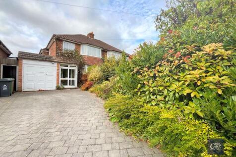 Mayfield Road, Streetly, Sutton... 3 bed semi