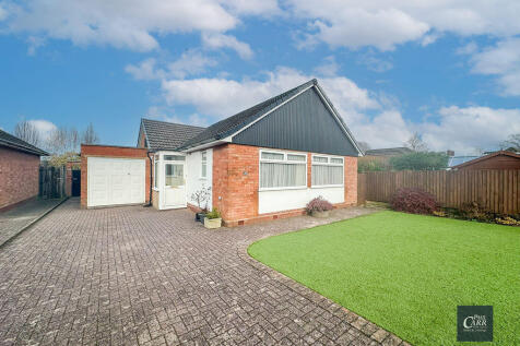 2 bedroom detached bungalow for sale