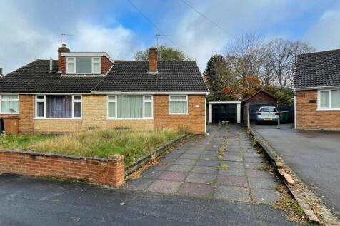 2 bedroom semi-detached bungalow for sale