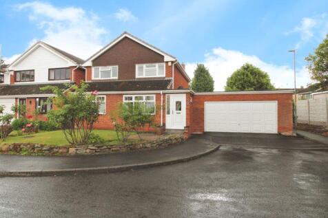 St. Ives Road, Park Hall, Walsall... 3 bed detached house for sale