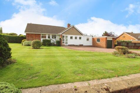 Martin Road, Walsall, WS5 3QR 2 bed detached bungalow for sale