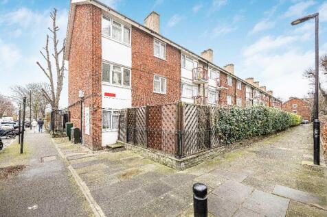 3 bedroom flat for sale