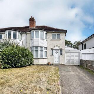 3 bedroom semi-detached house for sale