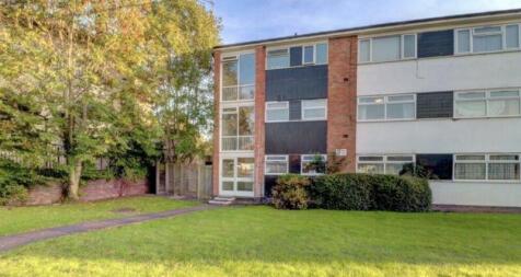3 bedroom flat for sale