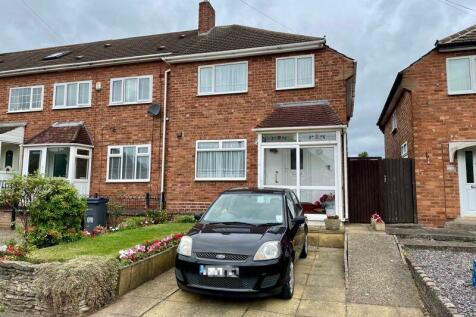 3 bedroom end of terrace house for sale