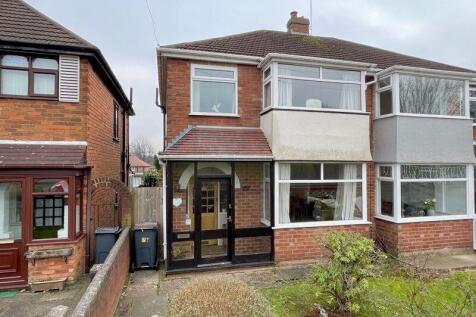 3 bedroom semi-detached house for sale