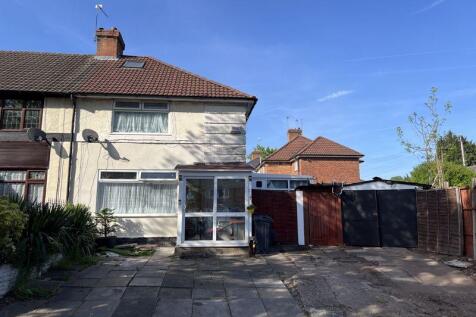 Longford Road, Birmingham 4 bed end of terrace house for sale