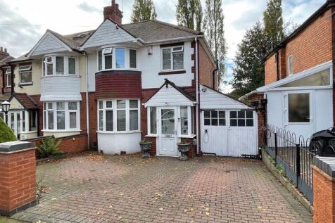 Warren Hill Road, Kingstanding... 3 bed semi
