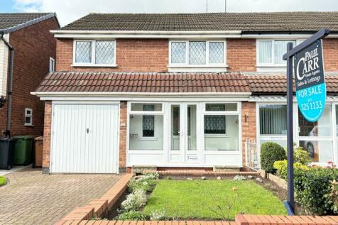 3 bedroom semi-detached house for sale